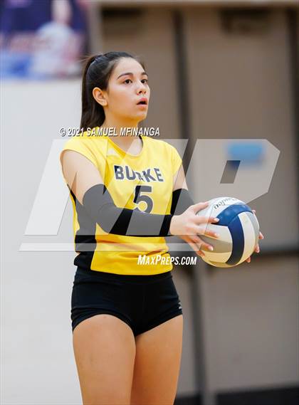 Thumbnail 3 in Burke vs. Omaha South photogallery.