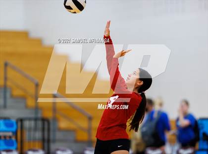 Thumbnail 1 in Burke vs. Omaha South photogallery.