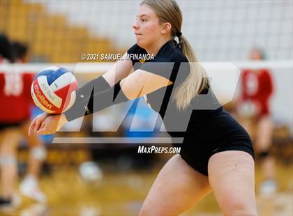 Thumbnail 3 in Burke vs. Omaha South photogallery.