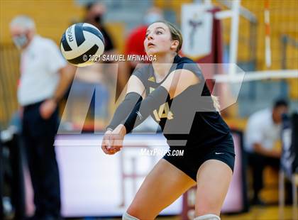 Thumbnail 2 in Burke vs. Omaha South photogallery.