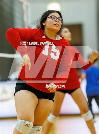 Thumbnail 1 in Burke vs. Omaha South photogallery.