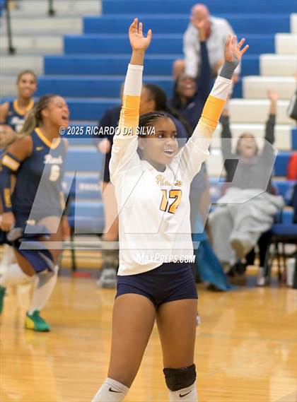 Thumbnail 3 in Cypress Ranch vs. Dawson (KISD/CFISD Tournament - Gold Final) photogallery.