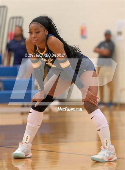 Thumbnail 2 in Cypress Ranch vs. Dawson (KISD/CFISD Tournament - Gold Final) photogallery.