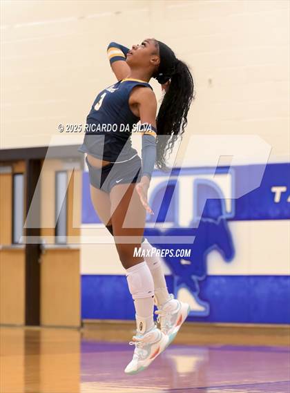 Thumbnail 3 in Cypress Ranch vs. Dawson (KISD/CFISD Tournament - Gold Final) photogallery.