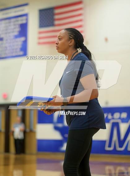 Thumbnail 2 in Cypress Ranch vs. Dawson (KISD/CFISD Tournament - Gold Final) photogallery.