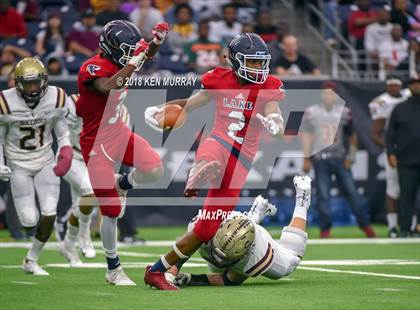Thumbnail 1 in Clear Lake vs Summer Creek (UIL 6A Area Playoff) photogallery.