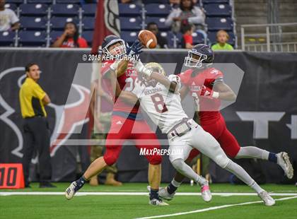 Thumbnail 2 in Clear Lake vs Summer Creek (UIL 6A Area Playoff) photogallery.