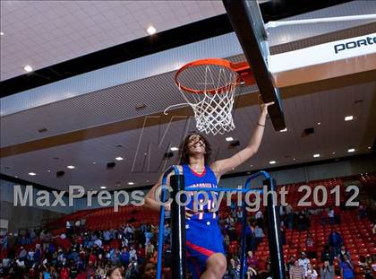Thumbnail 3 in MacArthur vs. Duncanville (5A Region 1 Final) photogallery.