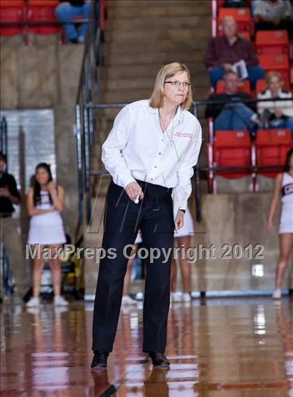 Thumbnail 2 in MacArthur vs. Duncanville (5A Region 1 Final) photogallery.
