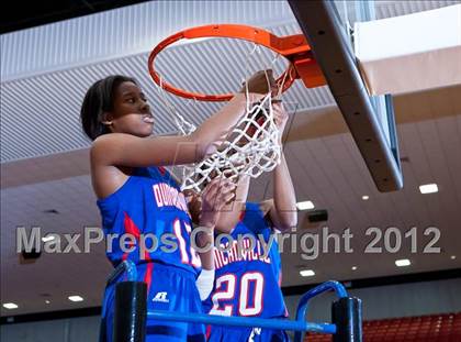 Thumbnail 1 in MacArthur vs. Duncanville (5A Region 1 Final) photogallery.