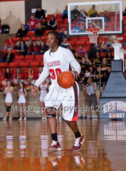 Thumbnail 1 in MacArthur vs. Duncanville (5A Region 1 Final) photogallery.