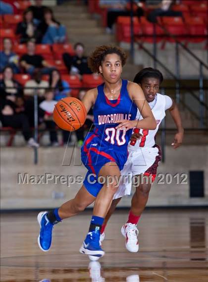 Thumbnail 2 in MacArthur vs. Duncanville (5A Region 1 Final) photogallery.