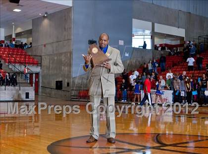 Thumbnail 3 in MacArthur vs. Duncanville (5A Region 1 Final) photogallery.