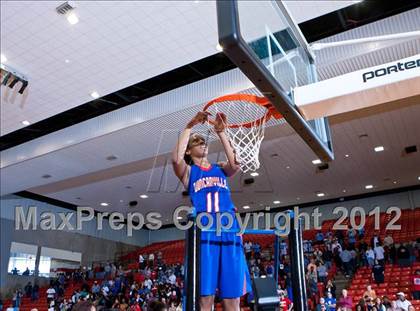 Thumbnail 3 in MacArthur vs. Duncanville (5A Region 1 Final) photogallery.
