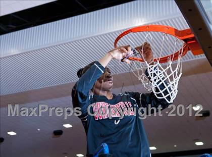 Thumbnail 1 in MacArthur vs. Duncanville (5A Region 1 Final) photogallery.