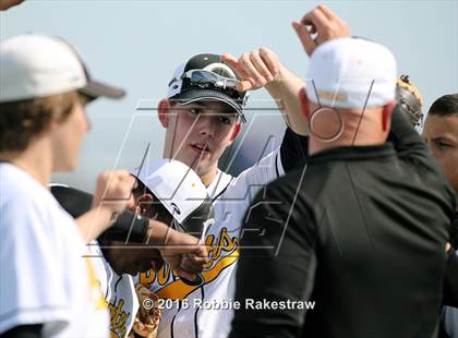 Thumbnail 1 in Crandall vs Gainesville photogallery.