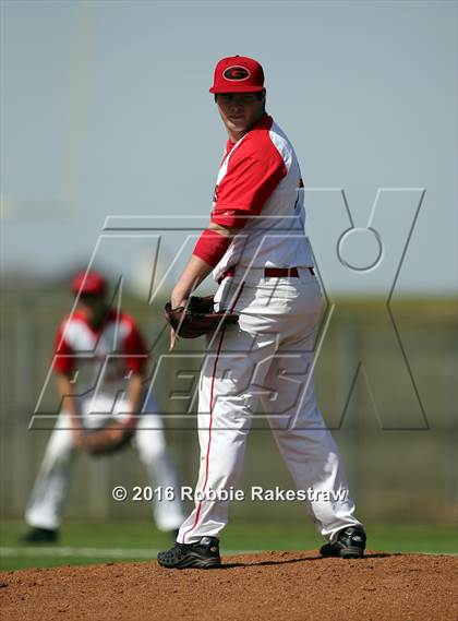 Thumbnail 1 in Crandall vs Gainesville photogallery.
