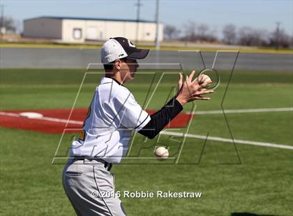 Thumbnail 1 in Crandall vs Gainesville photogallery.