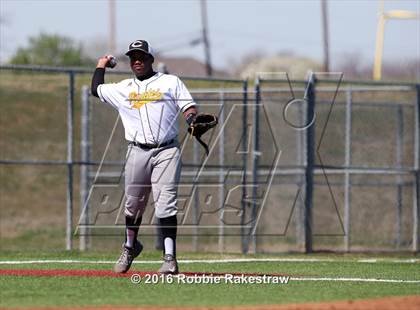 Thumbnail 2 in Crandall vs Gainesville photogallery.