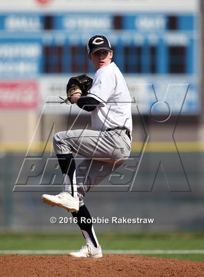 Thumbnail 1 in Crandall vs Gainesville photogallery.