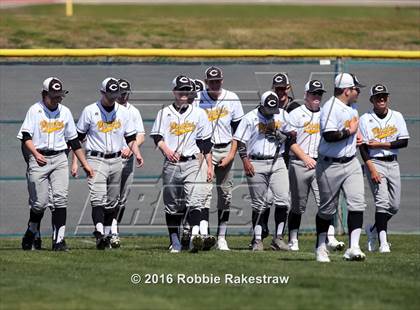 Thumbnail 2 in Crandall vs Gainesville photogallery.