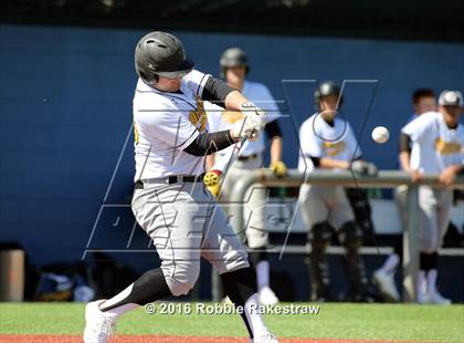 Thumbnail 1 in Crandall vs Gainesville photogallery.