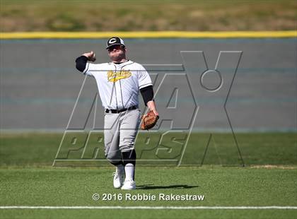 Thumbnail 3 in Crandall vs Gainesville photogallery.