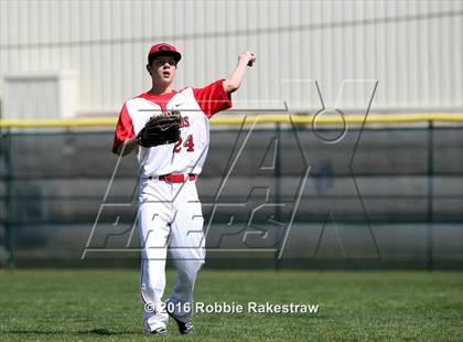 Thumbnail 1 in Crandall vs Gainesville photogallery.