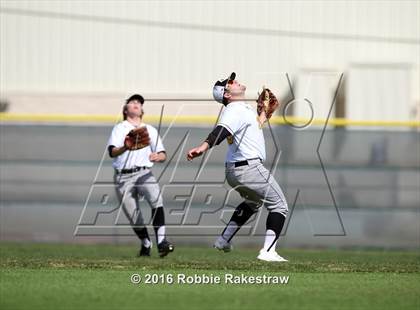 Thumbnail 1 in Crandall vs Gainesville photogallery.