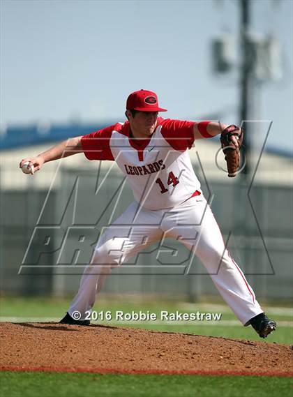Thumbnail 3 in Crandall vs Gainesville photogallery.