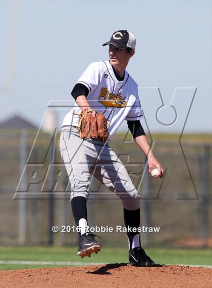 Thumbnail 1 in Crandall vs Gainesville photogallery.