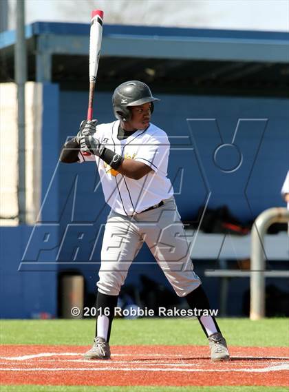 Thumbnail 3 in Crandall vs Gainesville photogallery.