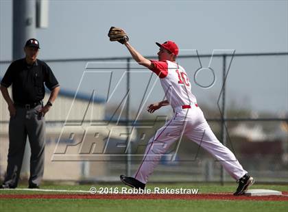 Thumbnail 2 in Crandall vs Gainesville photogallery.