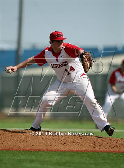 Thumbnail 2 in Crandall vs Gainesville photogallery.