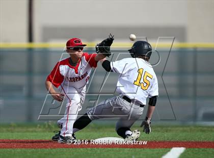 Thumbnail 1 in Crandall vs Gainesville photogallery.