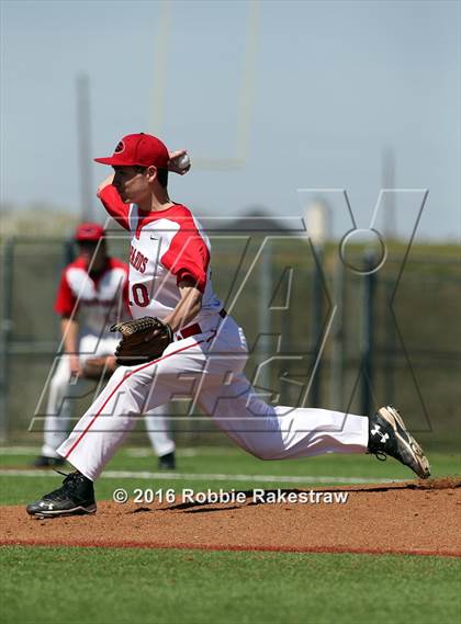Thumbnail 1 in Crandall vs Gainesville photogallery.