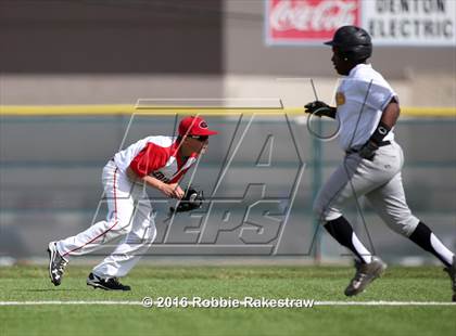 Thumbnail 2 in Crandall vs Gainesville photogallery.