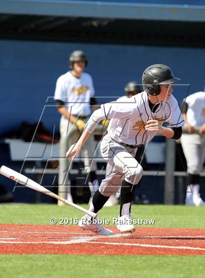 Thumbnail 2 in Crandall vs Gainesville photogallery.