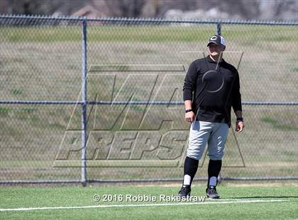 Thumbnail 1 in Crandall vs Gainesville photogallery.