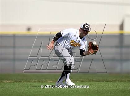 Thumbnail 2 in Crandall vs Gainesville photogallery.