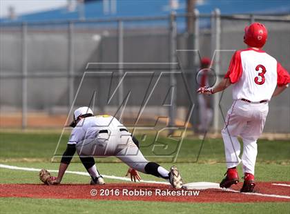 Thumbnail 3 in Crandall vs Gainesville photogallery.