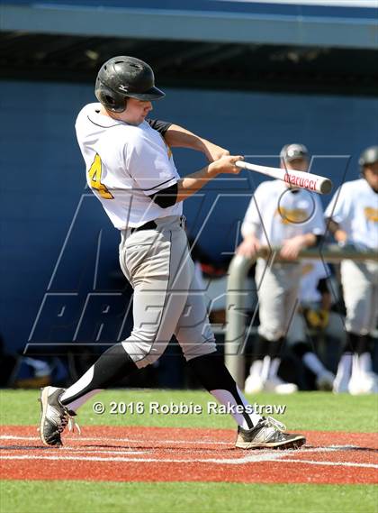 Thumbnail 1 in Crandall vs Gainesville photogallery.