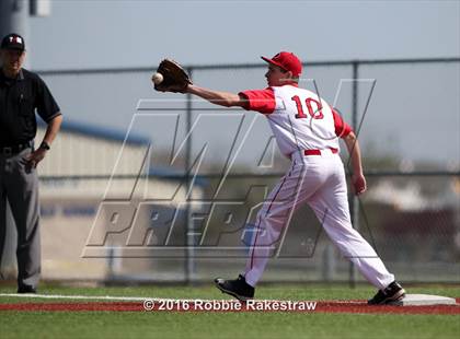Thumbnail 1 in Crandall vs Gainesville photogallery.