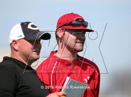Thumbnail 1 in Crandall vs Gainesville photogallery.