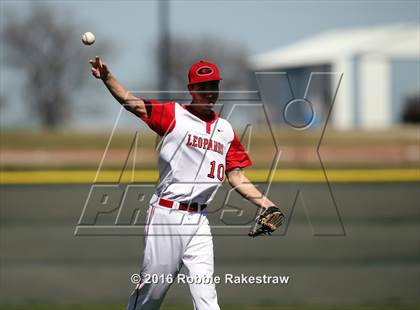 Thumbnail 3 in Crandall vs Gainesville photogallery.