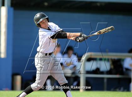Thumbnail 1 in Crandall vs Gainesville photogallery.
