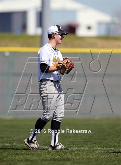 Thumbnail 3 in Crandall vs Gainesville photogallery.