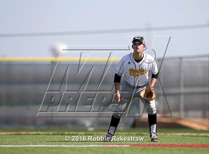 Thumbnail 2 in Crandall vs Gainesville photogallery.