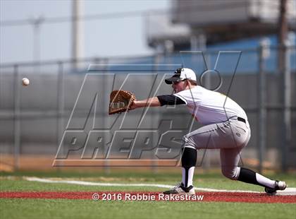 Thumbnail 1 in Crandall vs Gainesville photogallery.