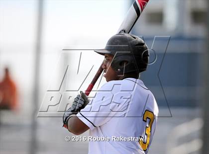 Thumbnail 1 in Crandall vs Gainesville photogallery.